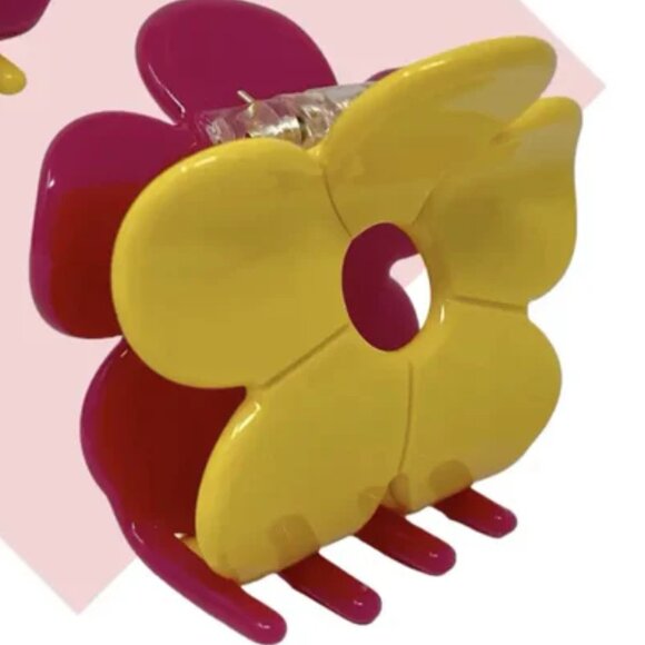 NWT Cleo Daisy Colorblock Pink and Yellow Hair Claw Clip - Picture 2 of 5